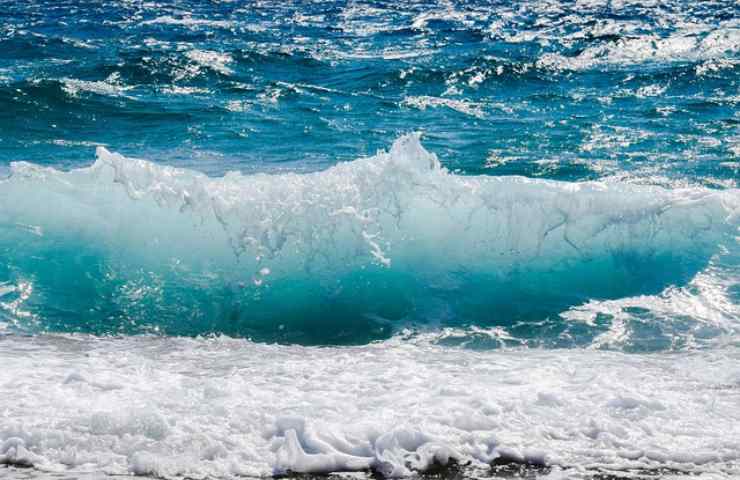 Mare e acqua desalinizzata 