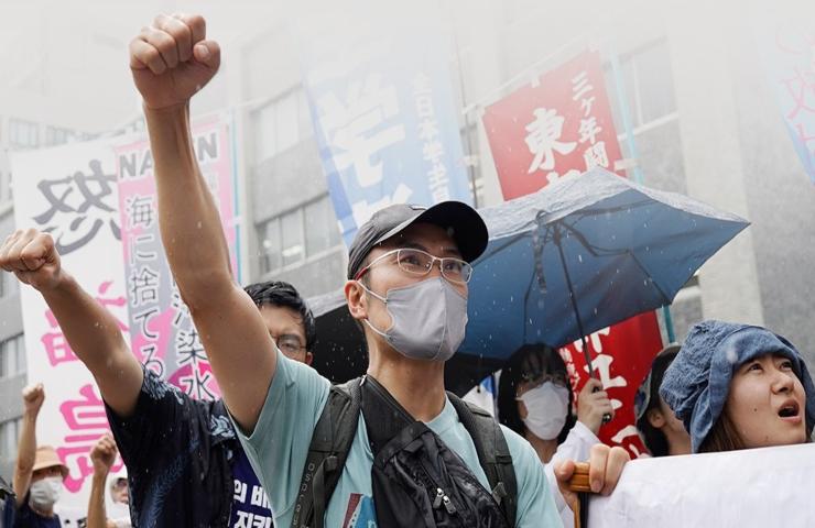 Acqua Fukushima mare proteste 