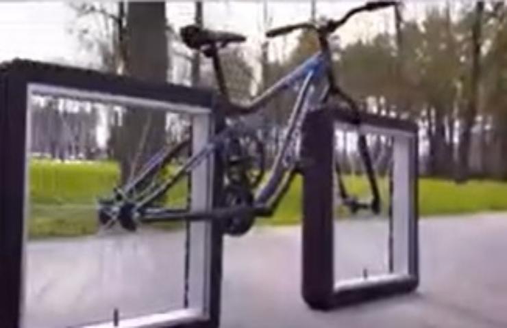 bici ruote quadrate come composta 