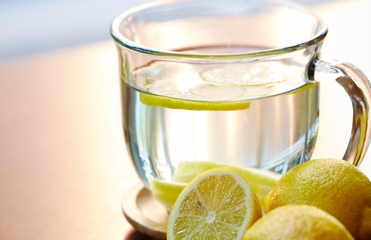 acqua e limone mattino verità 