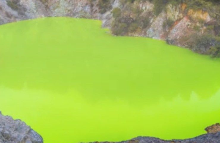 laghi unici mondo