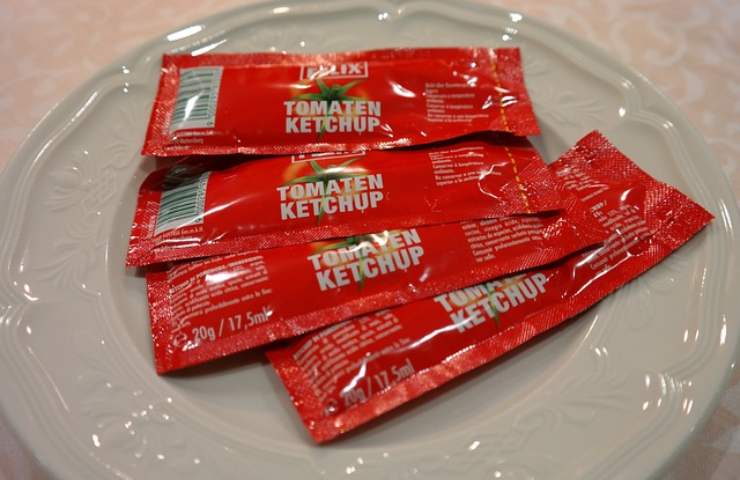 flacone ketchup 