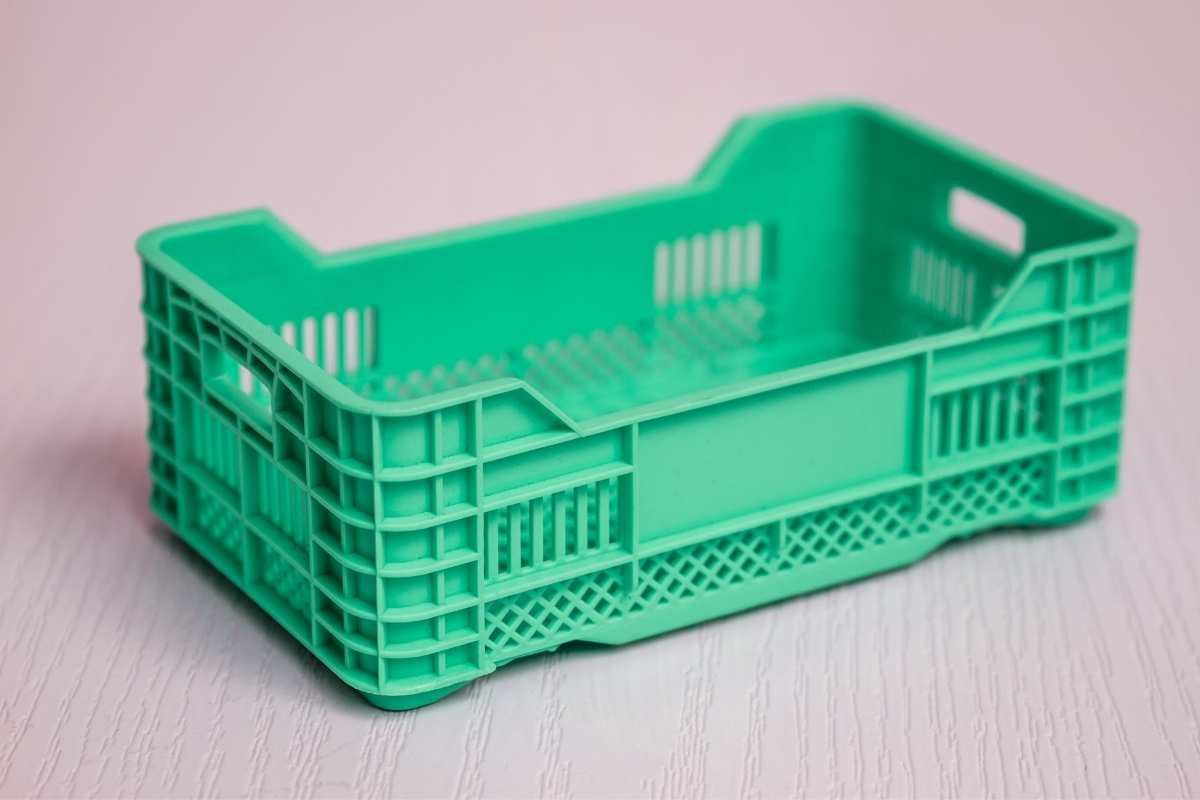 cassetta verde di plastica