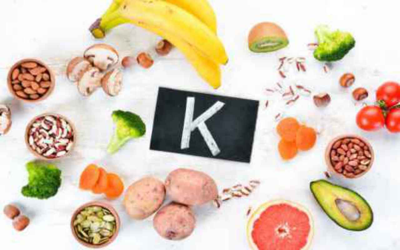 Vitamina K para ossos saudáveis: quais alimentos consumir