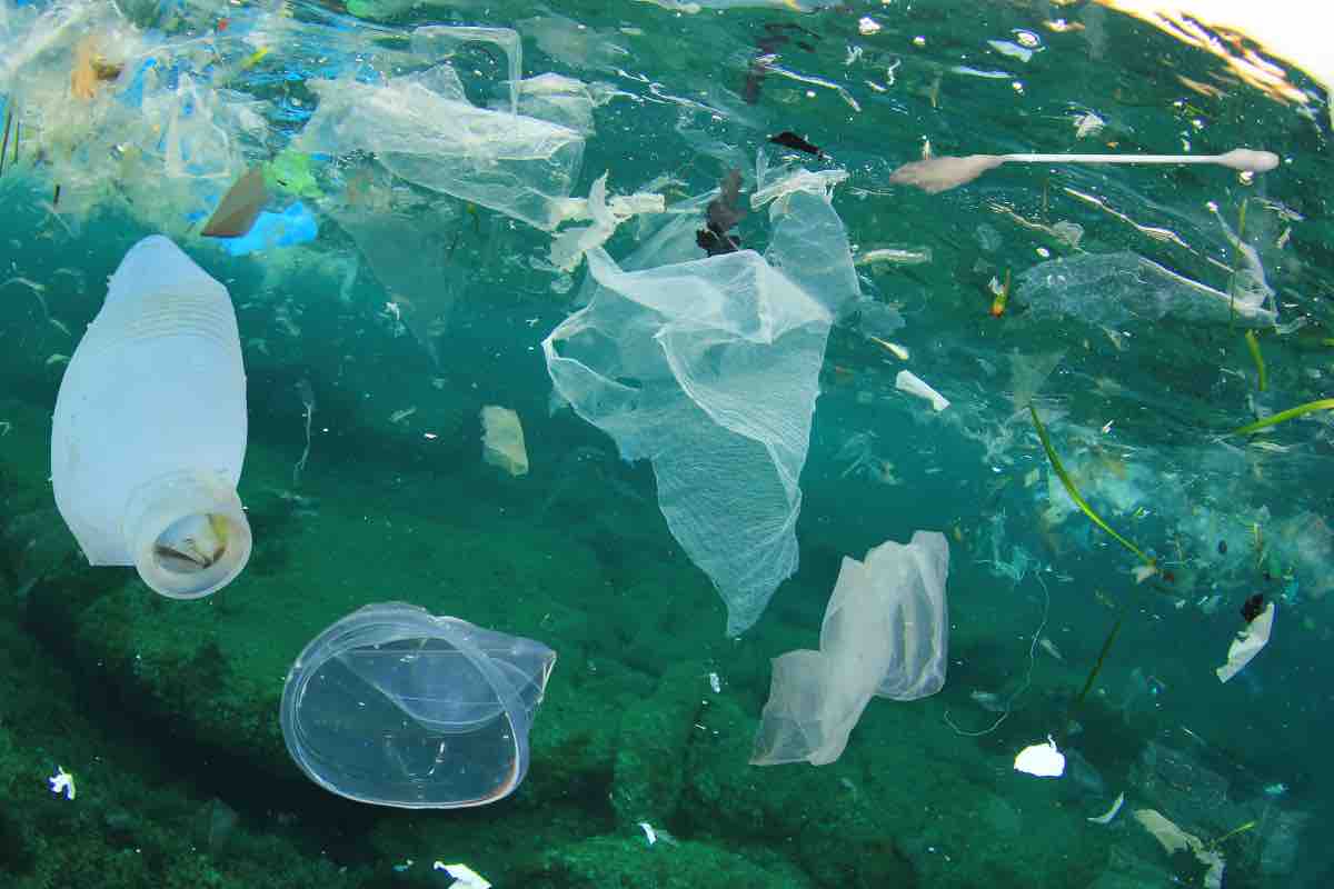 addio plastica nel mare